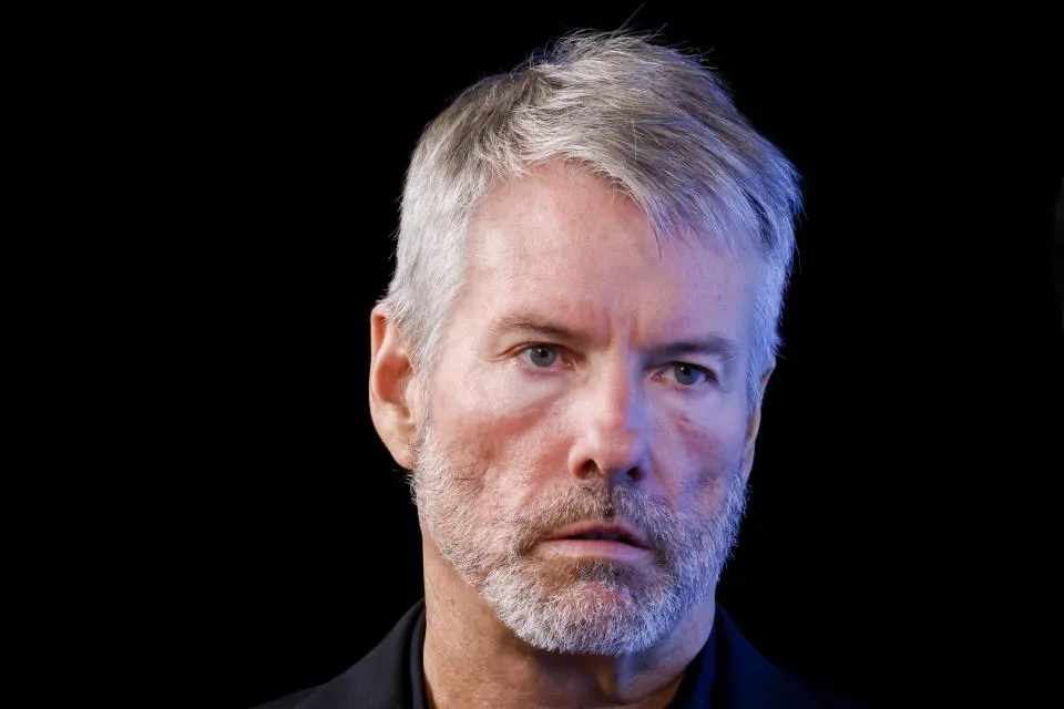 MicroStrategy kauft weitere 12.000 Bitcoin für 821,7 Millionen Dollar.