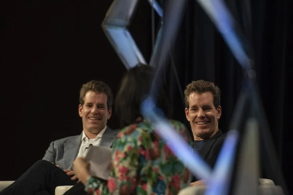 Winklevoss-Zwillinge spenden 4,9 Millionen Dollar an Crypto Super PAC.