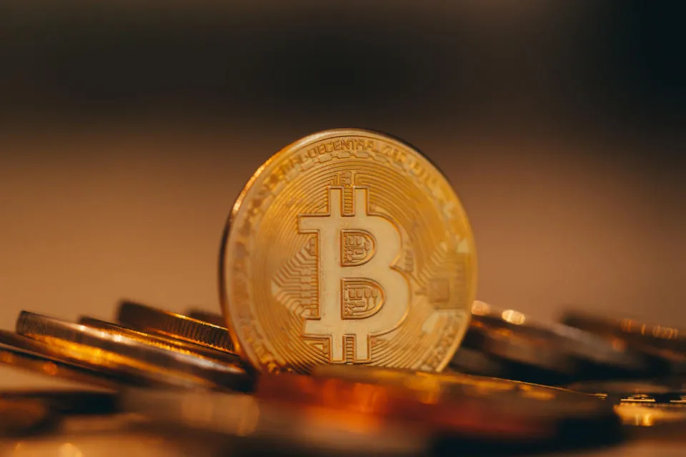 Bitcoin auf Börsen fällt auf Rekordtief Ein massiver Preisanstieg könnte bevorstehen