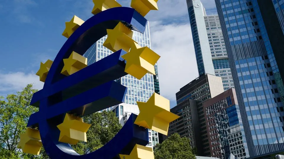 Die Genehmigung eines Bitcoin-ETFs sei vergleichbar mit „Des Kaisers neue Kleider“, sagen EZB-Beamte.