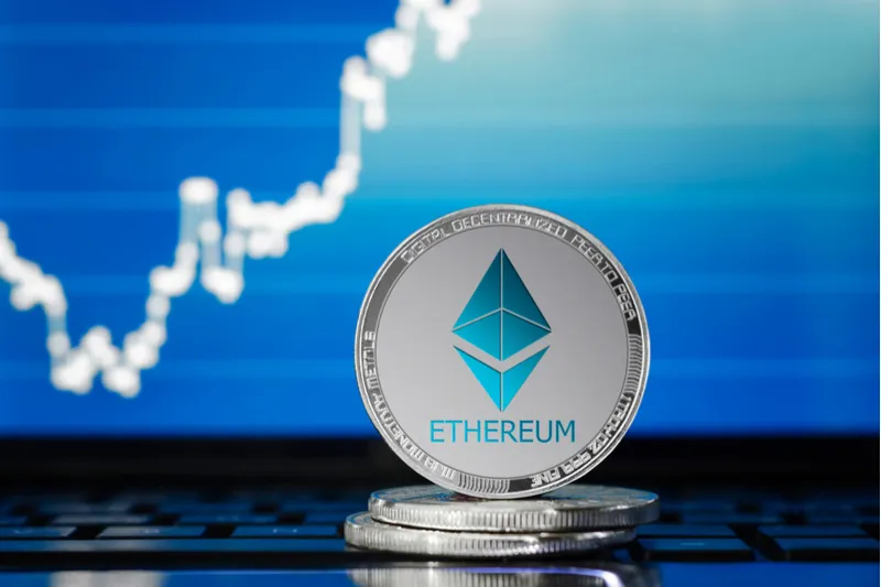 Ethereum fällt um 10% im Ausverkauf.