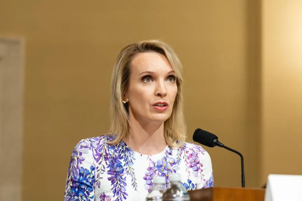 Crypto-Industrie mobilisiert für politische Verbündete. Hochspannung im Spiel.